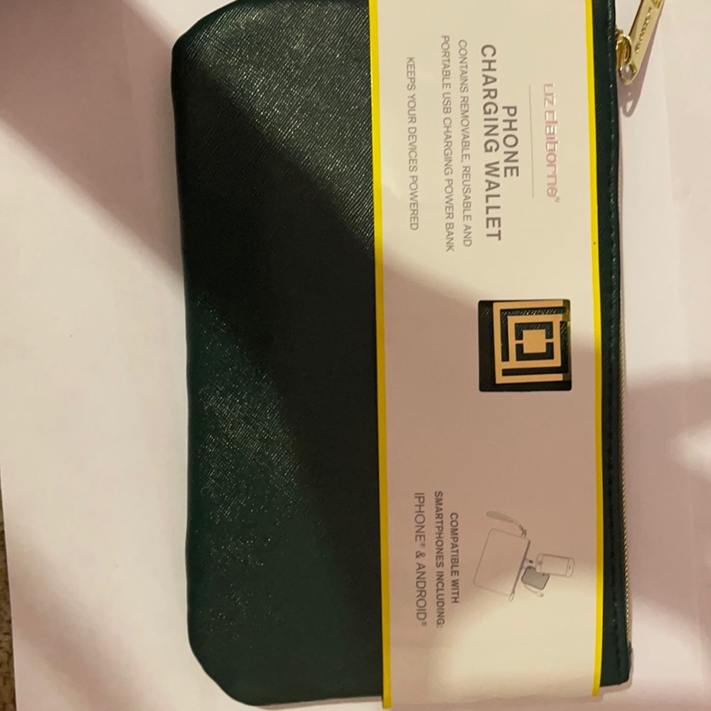 Liz Claiborne phone charging wallet